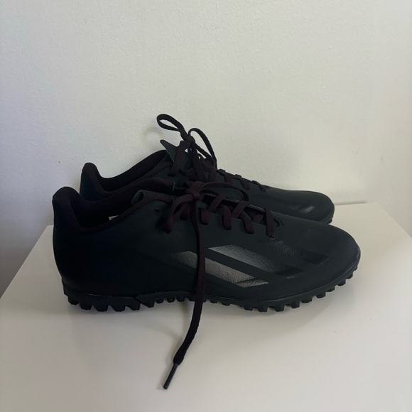 Adidas turf shoes - Picture 2 of 6